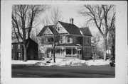 67 E WALWORTH AVE, a Queen Anne house, built in Delavan, Wisconsin in 1901.