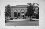 335 E WALWORTH AVE, a Neoclassical/Beaux Arts post office, built in Delavan, Wisconsin in 1914.