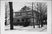 520 E WALWORTH AVE, a Colonial Revival/Georgian Revival house, built in Delavan, Wisconsin in 1906.