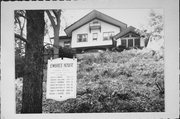 585 N Lake Shore Dr (AKA 372 N LAKE SHORE DRIVE, PIER 372), a Prairie School house, built in Fontana On Geneva Lake, Wisconsin in 1902.