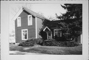 943 CENTER ST, a Gabled Ell house, built in Lake Geneva, Wisconsin in .