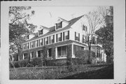 994 S LAKE SHORE DR, a Colonial Revival/Georgian Revival house, built in Lake Geneva, Wisconsin in 1906.