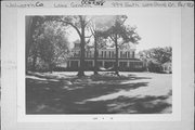 994 S LAKE SHORE DR, a Colonial Revival/Georgian Revival house, built in Lake Geneva, Wisconsin in 1906.