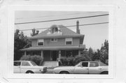 952-956 SPAIGHT ST, a Prairie School house, built in Madison, Wisconsin in 1906.