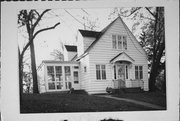42 LINCOLN PARKWAY, a Front Gabled house, built in Williams Bay, Wisconsin in .