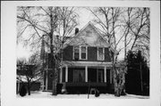 327 W SUMNER ST, a Front Gabled house, built in Hartford, Wisconsin in 1895.