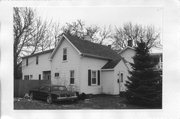 1729 Henry St, a Side Gabled house, built in Middleton, Wisconsin in 1907.