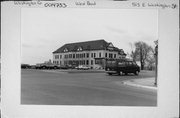 515 E WASHINGTON ST, a Queen Anne live-in care facility/sanitarium, built in West Bend, Wisconsin in 1914.