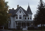 514 W WISCONSIN AVE, a Queen Anne house, built in Oconomowoc, Wisconsin in 1894.
