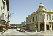 338-340 W MAIN ST, a Queen Anne retail building, built in Waukesha, Wisconsin in 1901.