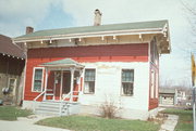 406 WISCONSIN AVE, a Italianate house, built in Waukesha, Wisconsin in 1870.