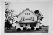 W237 S5145 BIG BEND RD, a Arts and Crafts house, built in Waukesha, Wisconsin in 1910.
