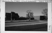 1420 E VALLEY RD, a Craftsman school-one to six room, built in Oconomowoc, Wisconsin in 1911.