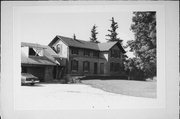 N46 W23355 Lindsay Rd (County Rd JF), a Gabled Ell house, built in Pewaukee, Wisconsin in .