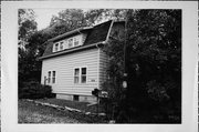 W78 N29196 FLYNN RD, a Dutch Colonial Revival house, built in Merton, Wisconsin in 1914.
