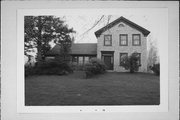 N 95 W 22107 COUNTY HIGHWAY Q, a Gabled Ell house, built in Lisbon, Wisconsin in 1855.