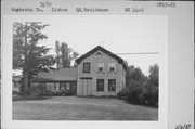N 95 W 22107 COUNTY HIGHWAY Q, a Gabled Ell house, built in Lisbon, Wisconsin in 1855.