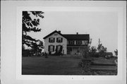 NE CNR OF N LISBON AND HILLSIDE RDS, a Gabled Ell house, built in Lisbon, Wisconsin in .