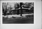 400 E CAPITOL DRIVE, a Bungalow house, built in Hartland, Wisconsin in 1916.