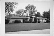 201 ROBERTS DR, a Contemporary rectory/parsonage, built in Mukwonago (village), Wisconsin in 1962.