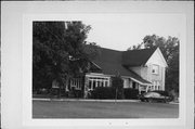 S 63 W 14949 COLLEGE AVE, a Queen Anne house, built in Muskego, Wisconsin in .