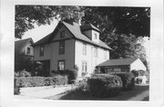116 W LINCOLN ST, a Cross Gabled house, built in Oregon, Wisconsin in 1900.