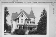 514 W WISCONSIN AVE, a Queen Anne house, built in Oconomowoc, Wisconsin in 1894.