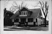 301 E COLLEGE AVE, a Bungalow house, built in Waukesha, Wisconsin in 1920.