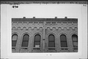 816 N GRAND AVE, a Italianate large retail building, built in Waukesha, Wisconsin in 1870.