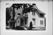 132 W LAFLIN AVE, a Queen Anne house, built in Waukesha, Wisconsin in 1900.