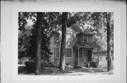 206 W LAFLIN AVE, a Queen Anne house, built in Waukesha, Wisconsin in 1897.