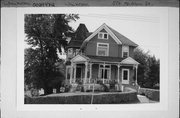 517 MADISON ST, a Queen Anne house, built in Waukesha, Wisconsin in 1885.