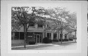 1005 PERKINS ST, a Astylistic Utilitarian Building industrial bldg/manufacturing facility, built in Waukesha, Wisconsin in 1929.