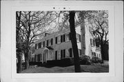 105 E NEWHALL AVE, a Colonial Revival/Georgian Revival house, built in Waukesha, Wisconsin in 1932.