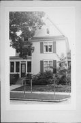 423 W PARK AVE, a Queen Anne house, built in Waukesha, Wisconsin in .