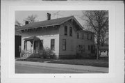 406 WISCONSIN AVE, a Italianate house, built in Waukesha, Wisconsin in 1870.