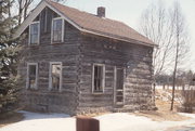 280 N MAIN ST, a Astylistic Utilitarian Building mill, built in Iola, Wisconsin in 1862.