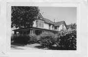1023 JENIFER ST, a Queen Anne house, built in Madison, Wisconsin in 1889.