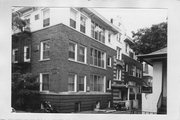 612 Howard Pl, a apartment/condominium, built in Madison, Wisconsin in 1910.