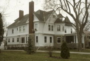 579 E WISCONSIN AVE, a Queen Anne house, built in Neenah, Wisconsin in 1894.