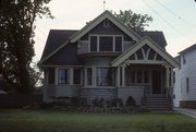 1229 MERRITT AVE, a Bungalow house, built in Oshkosh, Wisconsin in 1905.