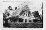 1812 KEYES AVE, a Queen Anne house, built in Madison, Wisconsin in 1911.