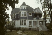 1200 WASHINGTON AVE, a Queen Anne house, built in Oshkosh, Wisconsin in 1888.