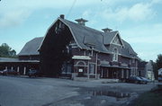1018 W SOUTH PARK AVE, a English Revival Styles barn, built in Oshkosh, Wisconsin in 1925.