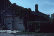 1018 W SOUTH PARK AVE, a English Revival Styles barn, built in Oshkosh, Wisconsin in 1925.