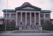 106 WASHINGTON AVE, a Neoclassical/Beaux Arts library, built in Oshkosh, Wisconsin in 1900.