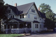 206 ALGOMA BLVD, a Craftsman house, built in Oshkosh, Wisconsin in 1905.