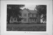 WEST SIDE OF OLD STATE HIGHWAY 26, .2 MILES NORTHEAST OF FISK RD, a Queen Anne house, built in Nekimi, Wisconsin in .