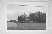 COUNTY HIGHWAY GG, SOUTH SIDE, .55 MILE EAST OF US 41, a Queen Anne house, built in Vinland, Wisconsin in .