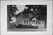 3945 SHERMAN RD, a Gabled Ell house, built in Oshkosh, Wisconsin in 1925.